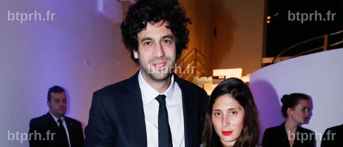 Les gamins (TF1) : Qui est Virginie Benarroch, la compagne de Max Boublil