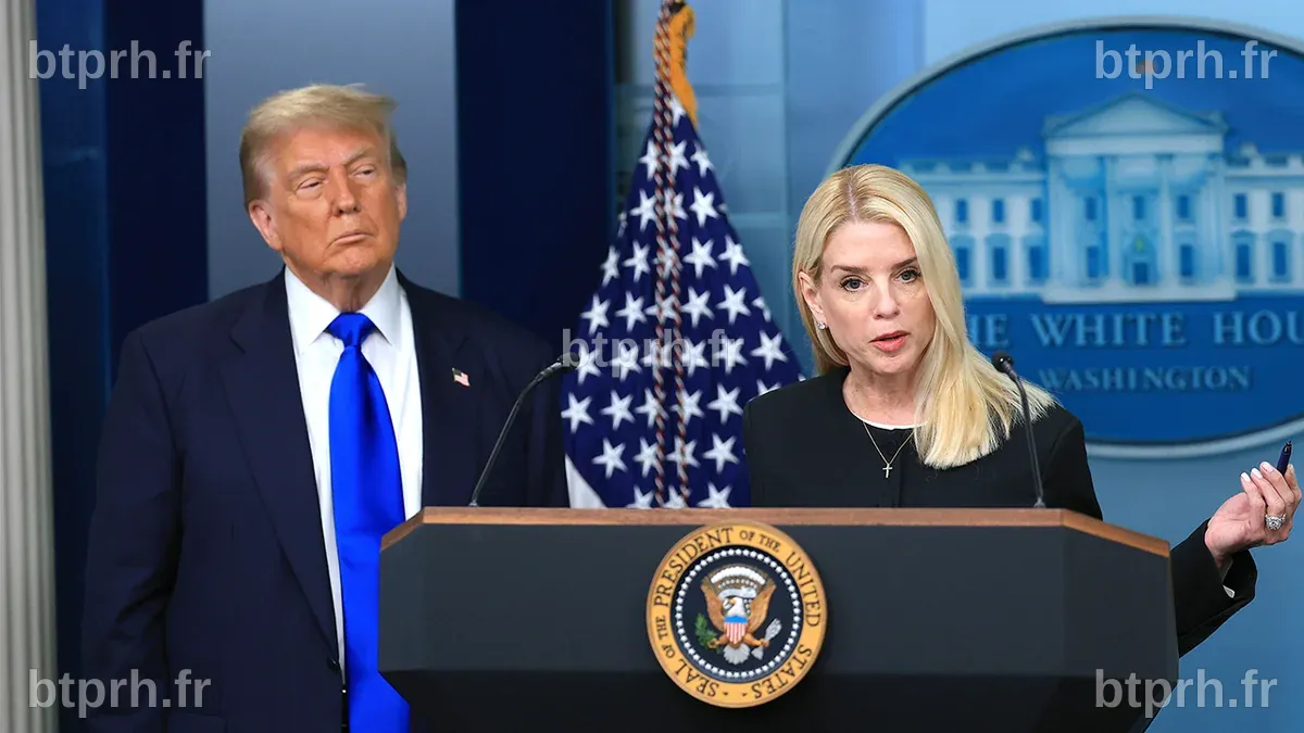 Bondi under scrutiny after DOJ memo contradicts Epstein client list ...