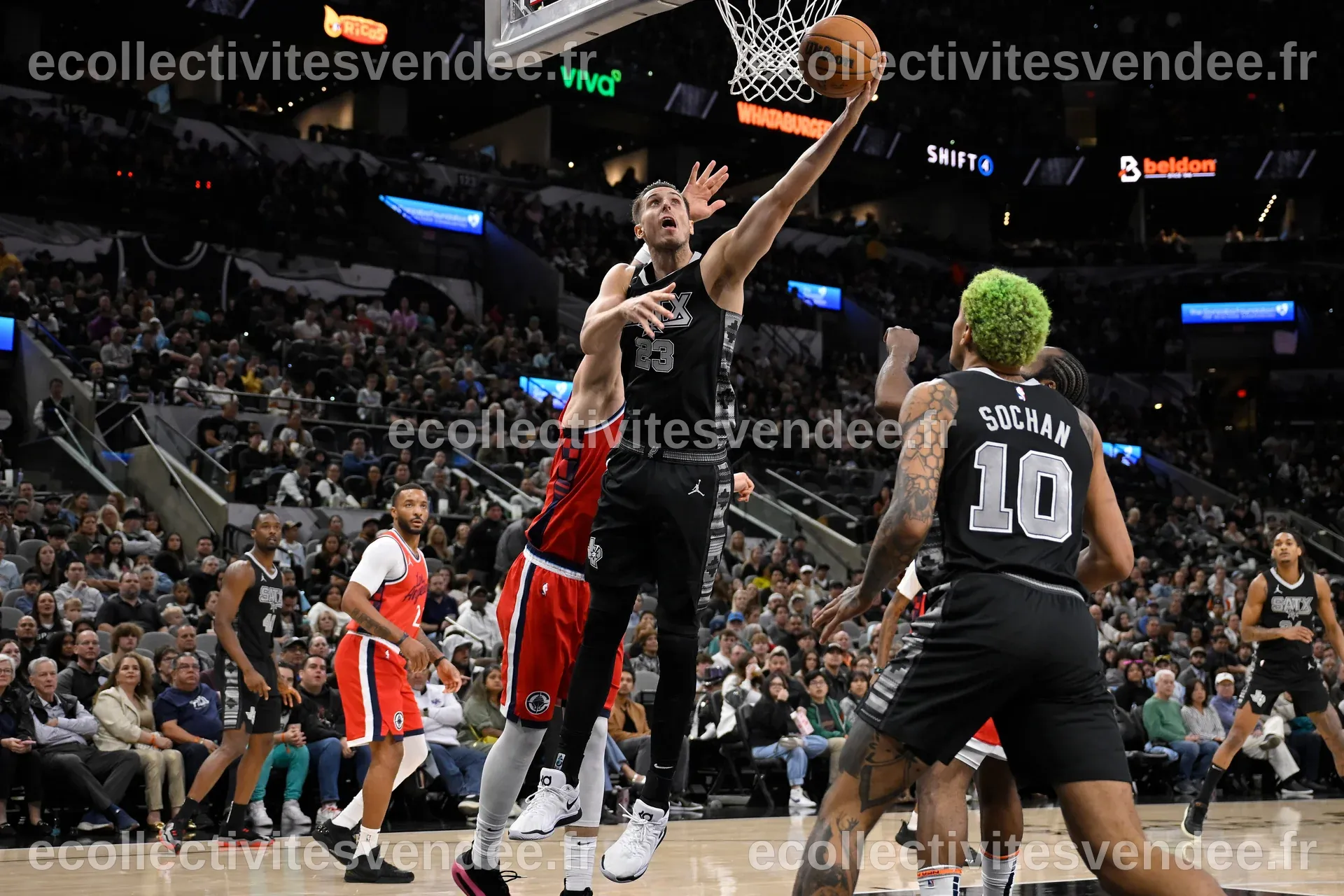Con 27 puntos de Wembanyama los Spurs aplastan 122-86 a los Clippers ...