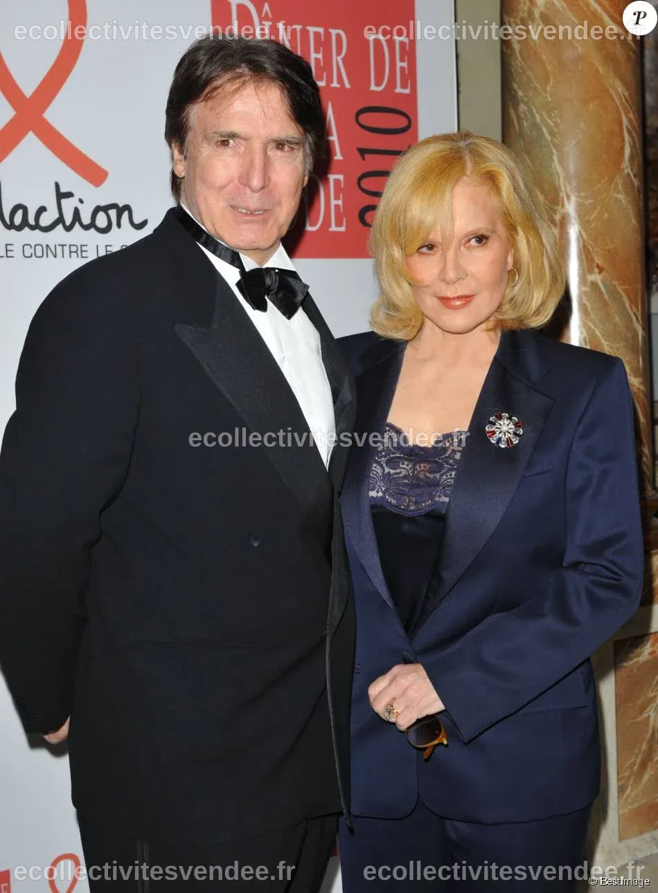 Sylvie Vartan et Tony Scotti à Paris, le octobre 2010. - Purepeople