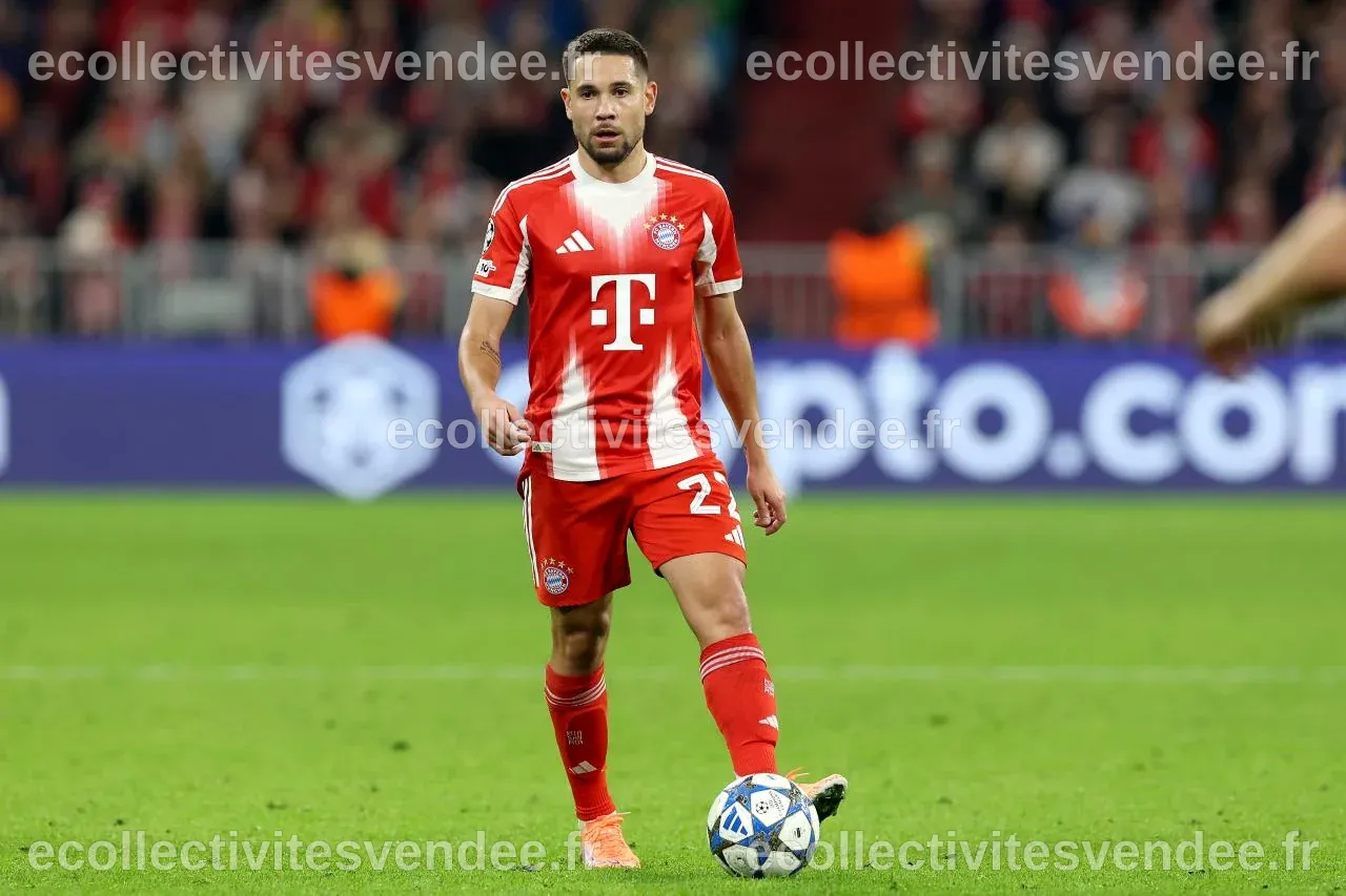 Benfica eye January move for Bayern’s Raphaël Guerreiro
