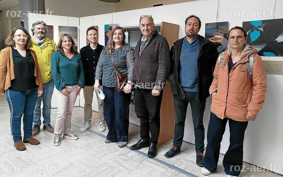 « Entre leurs mains, les sciences » : une exposition pour découvrir les ...