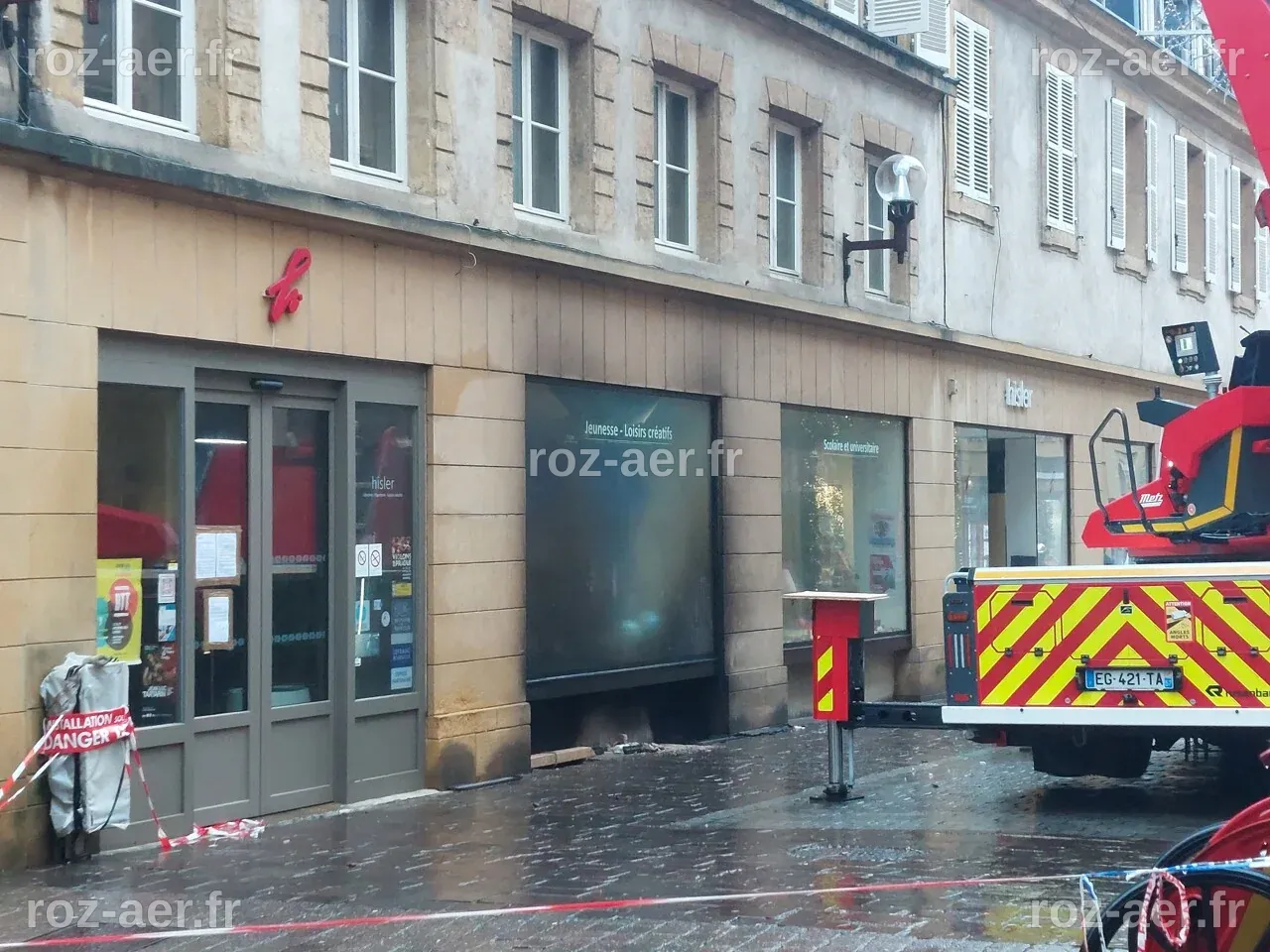Une librairie reste fermée plus d'un mois après un incendie ayant causé des dommages structurels