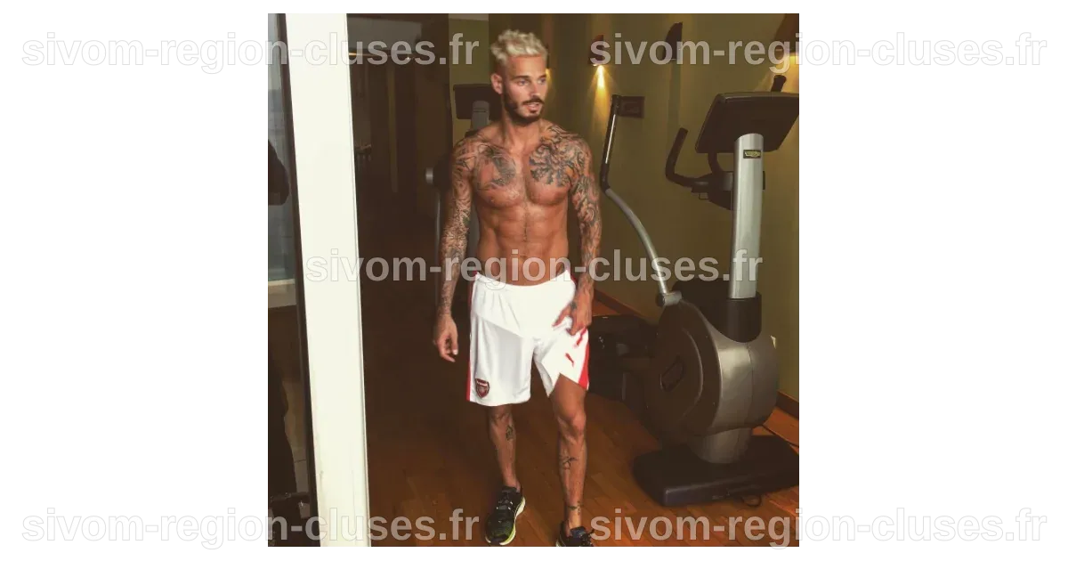 M. Pokora : Le coach de "The Voice 6" exhibe son torse musclé ...