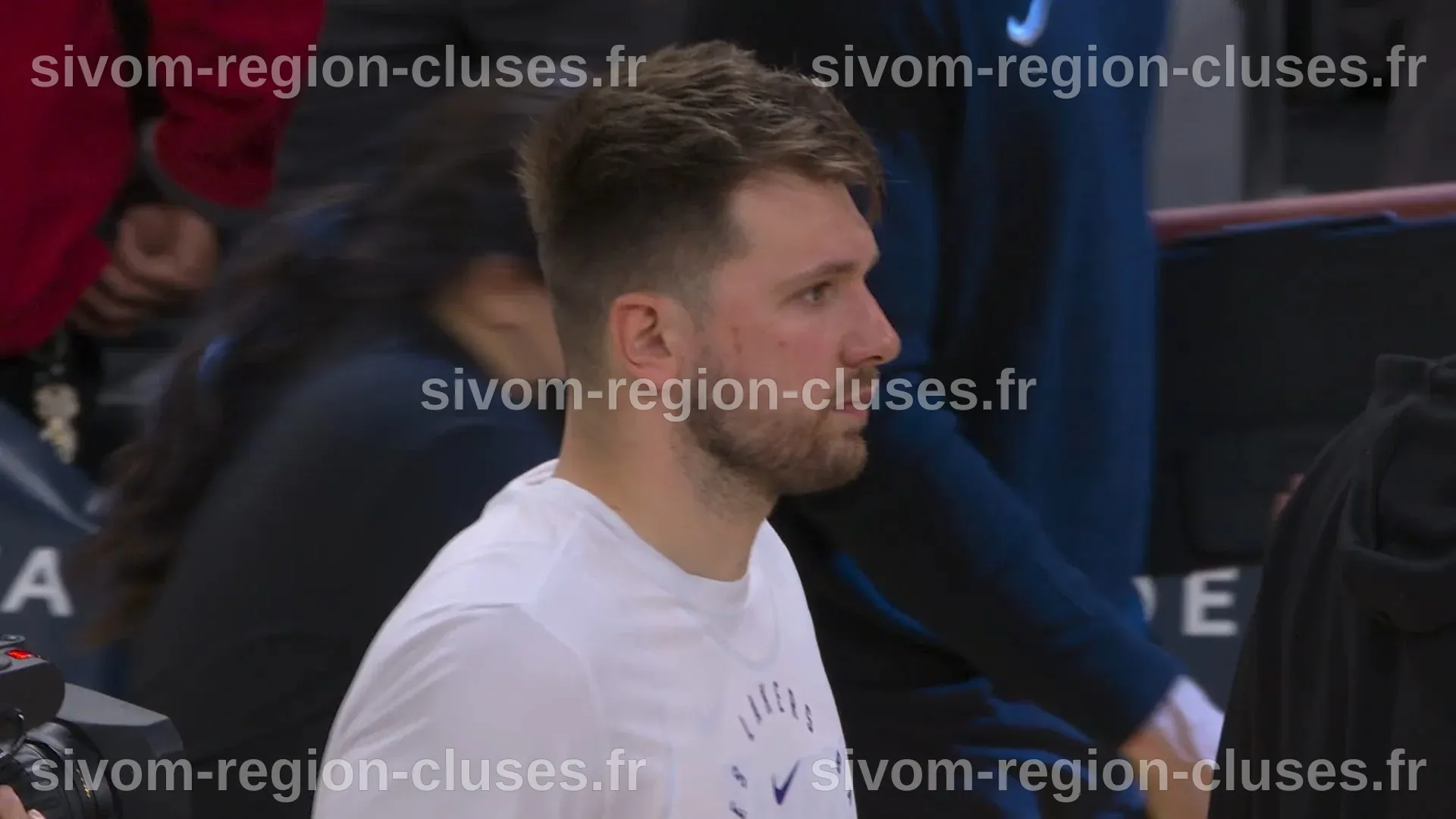 Luka Doncic (Lakers) sort sur blessure face aux Clippers