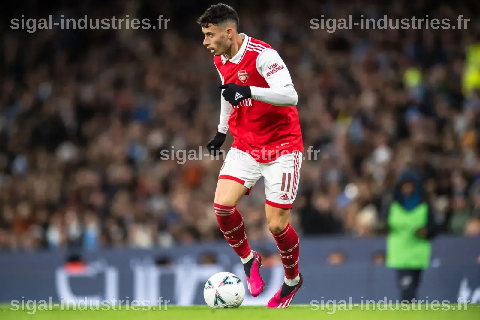 Leipzig considère Gabriel Martinelli d'Arsenal comme un potentiel successeur de Diomande