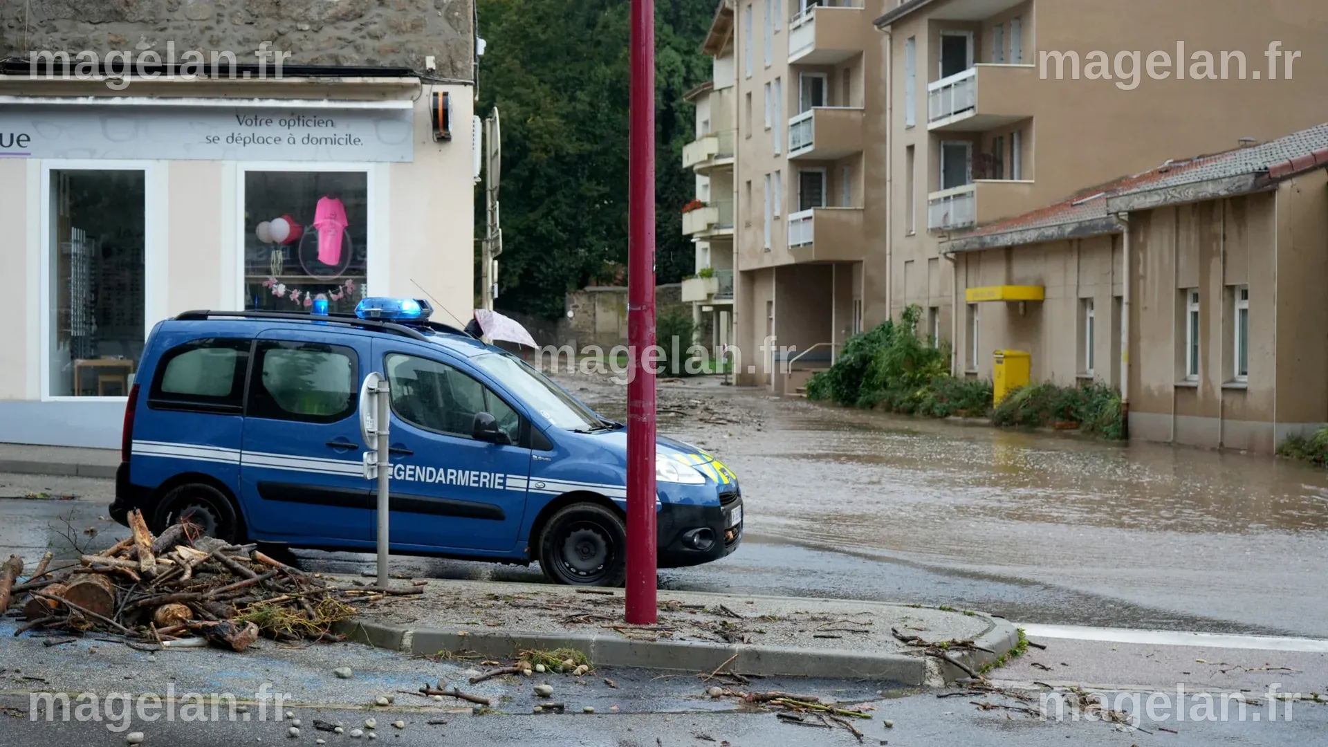DIRECT. Crues-inondations: 5 départements en vigilance orange, gros ...