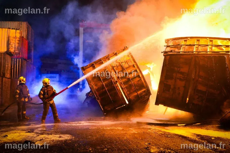 Guerre en Ukraine | Des frappes russes font au moins deux morts et des ...
