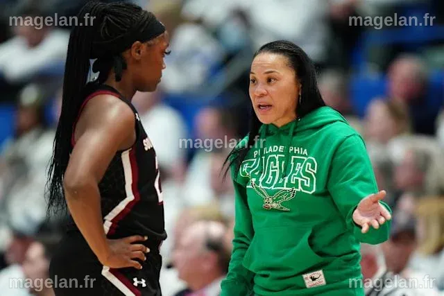 Dawn Staley calls out Geno Auriemma, UConn after criticism following ...