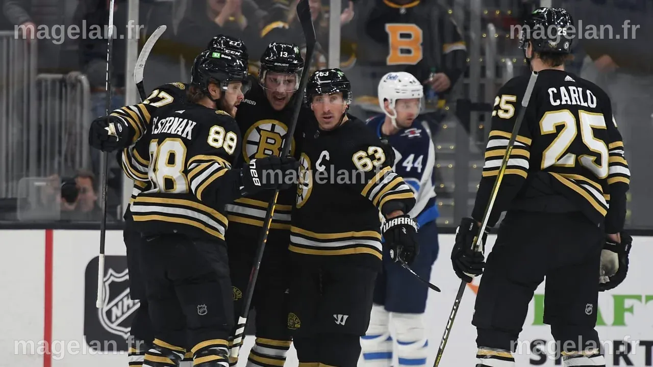 Les Bruins remportent la bataille de titans | LNH.com