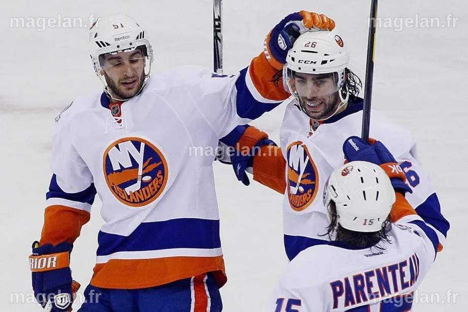 Les Islanders battent les Hurricanes 5-2 | La Presse