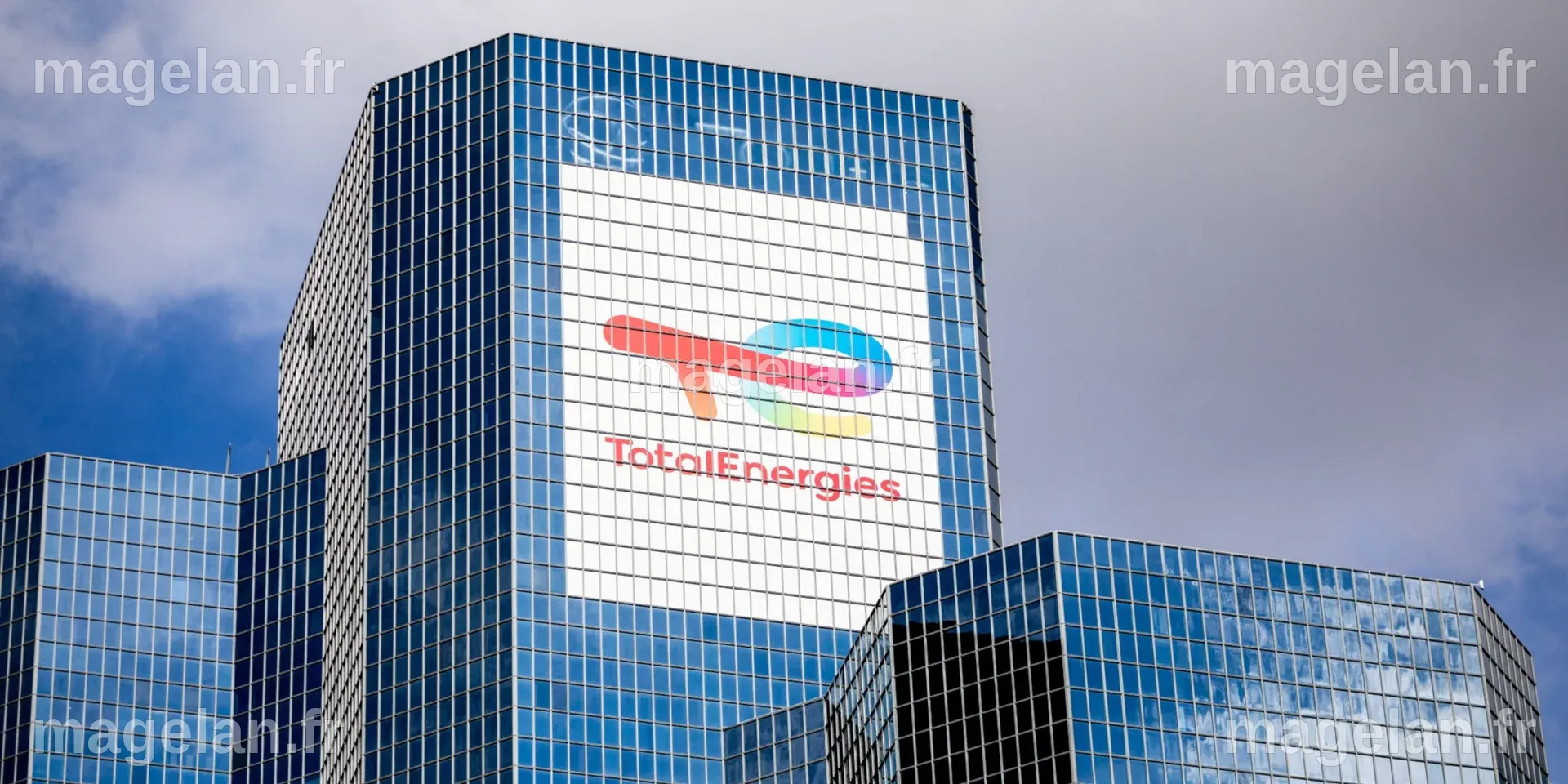 TotalEnergies investit dans les énergies renouvelables et gratifie ses ...