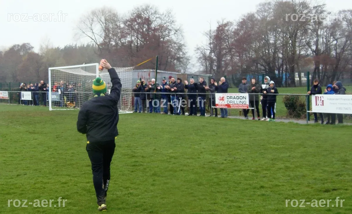 Caernarfon Town clinch promotion to Welsh Premier League - Y Clwb Pêl-droed