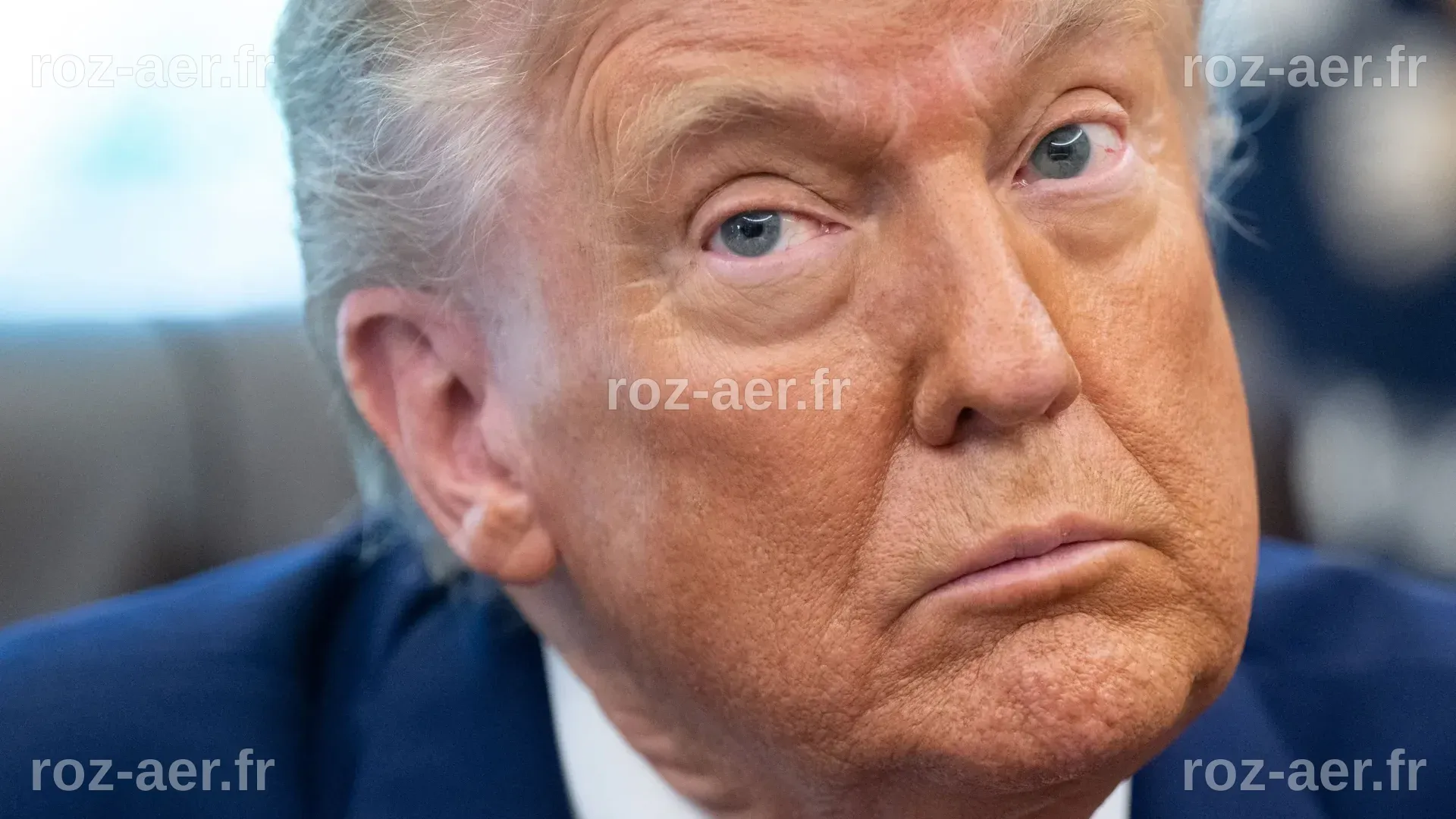 Donald Trump met en garde l'Iran contre les menaces de péage dans le détroit d'Ormuz