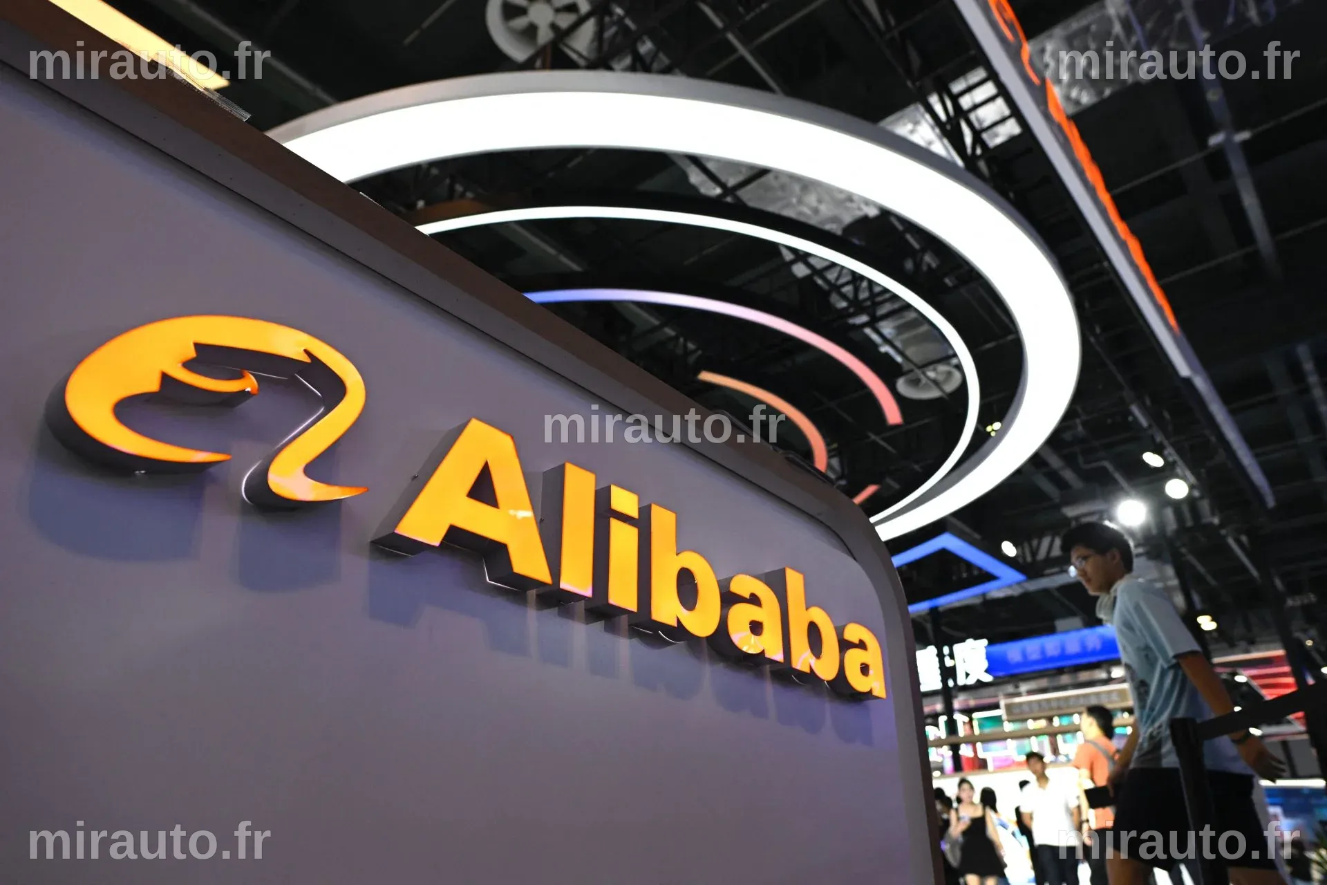 Alibaba vise 100 milliards de dollars de revenus liés à l'IA d'ici cinq ans