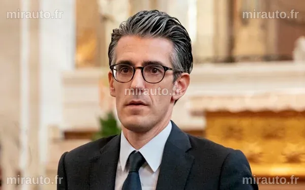 Emmanuel Grégoire : Portrait du nouveau maire de Paris
