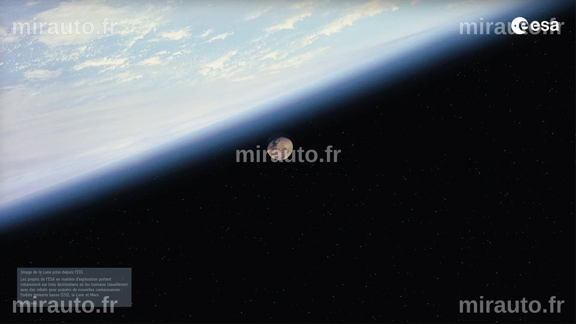 La Lune rouillée : Comment la Terre influence notre satellite naturel