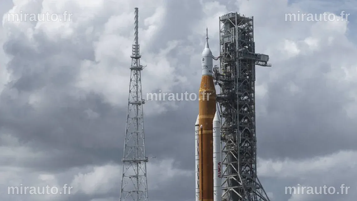 La NASA prépare le déploiement de la fusée Artemis 2 vers la plateforme de lancement le 19 mars