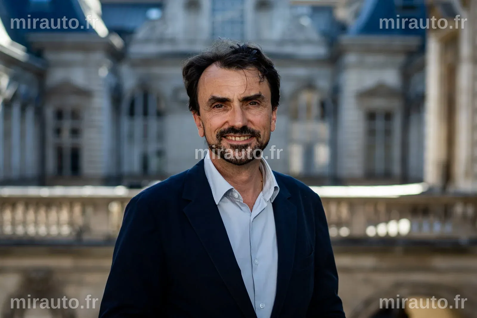 La Vie Privée de Grégory Doucet : Entre Engagement Politique et Intimité