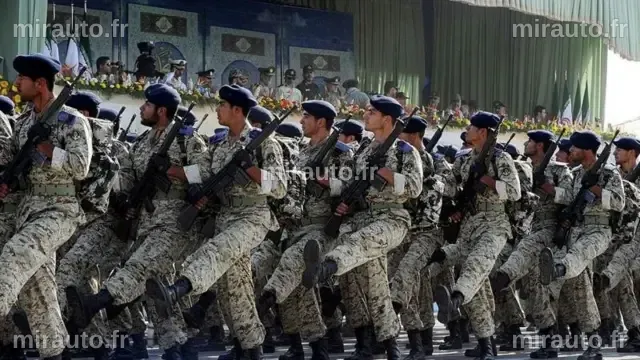 Le commandant des Gardiens de la Révolution iranienne promet d'utiliser uniquement des missiles dotés de têtes nucléaires d'au moins une tonne