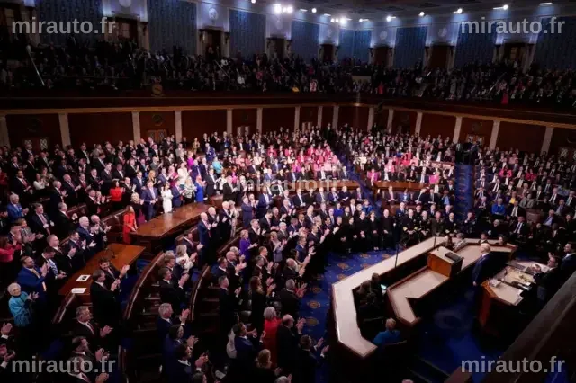 Les Républicains de la Chambre se préparent à contourner la demande majeure de Trump pour 2026