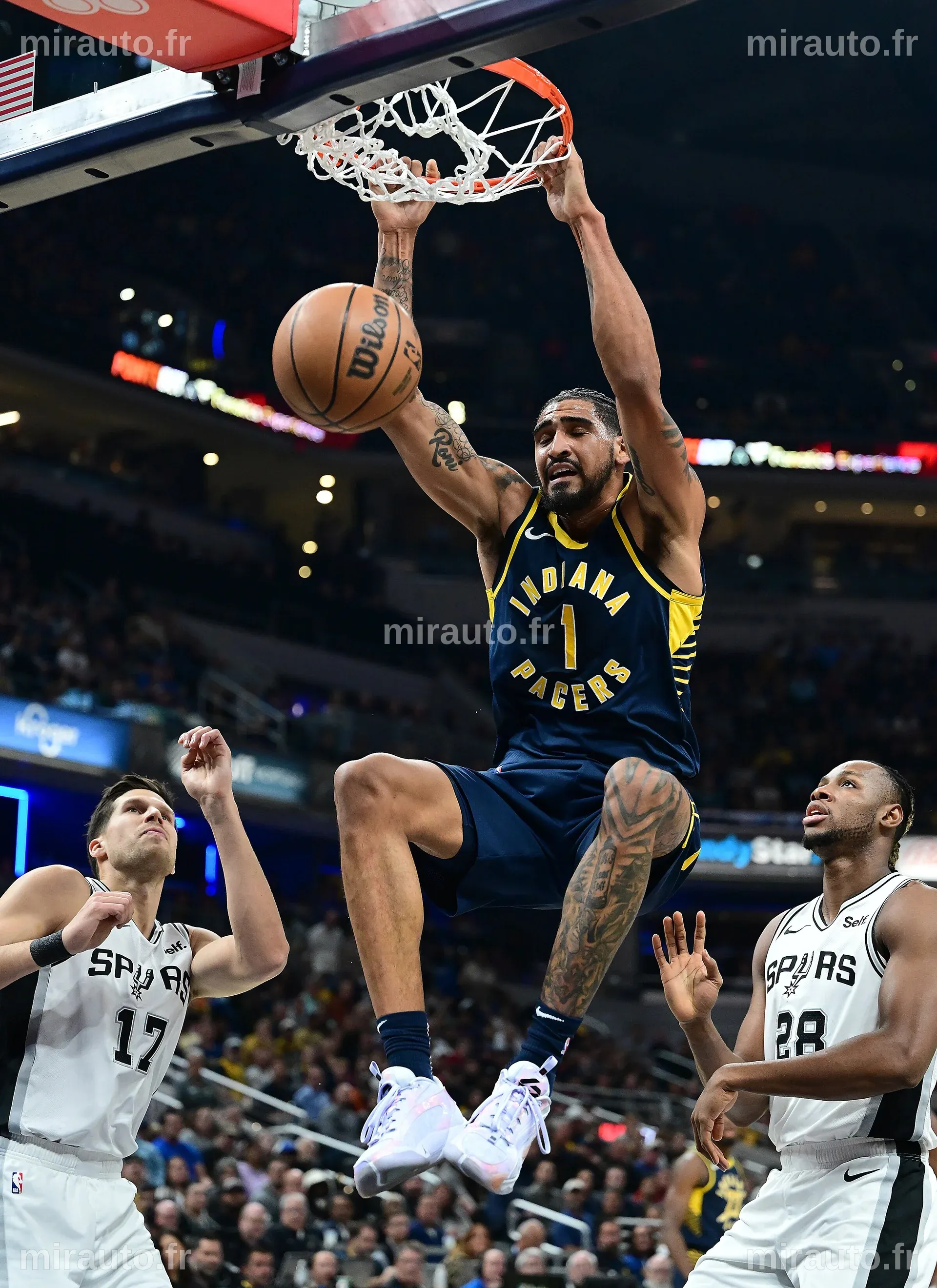 Les Spurs surclassent les Pacers et s'offrent une cinquième victoire consécutive