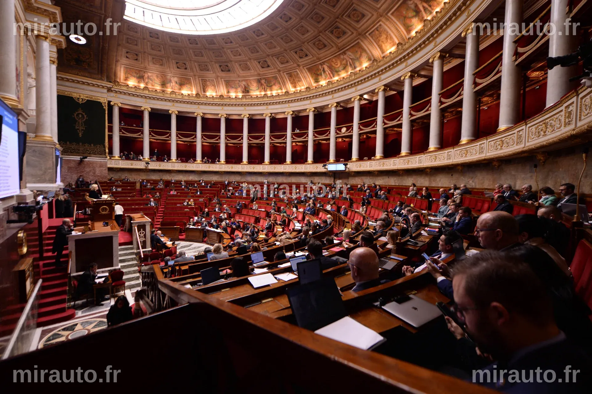 Logiciels RH : Quelle place pour la droite et l'extrême droite ?