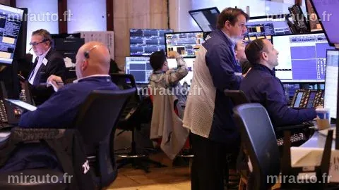 SMCI S'effondre de 28% après l'Arrestation de son Co-fondateur avec des Puces Nvidia