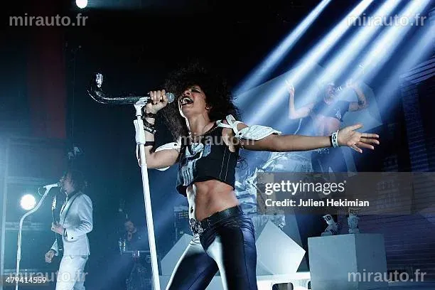Sofia Samaha Achoun : Date de Naissance et Biographie d'une Artiste Révolutionnaire
