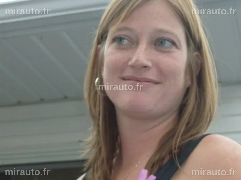 Une femme de Floride, 31 ans, accusée d'avoir uriné sur et endommagé plus de 3 000 dollars de biens dans plusieurs Airbnb