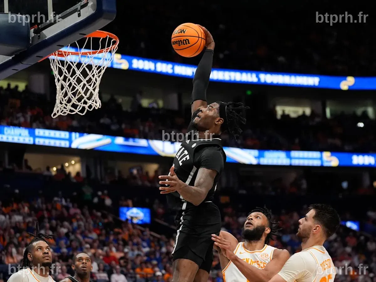 Tennessee suffers surprise upset to Mississippi State, could fall off ...