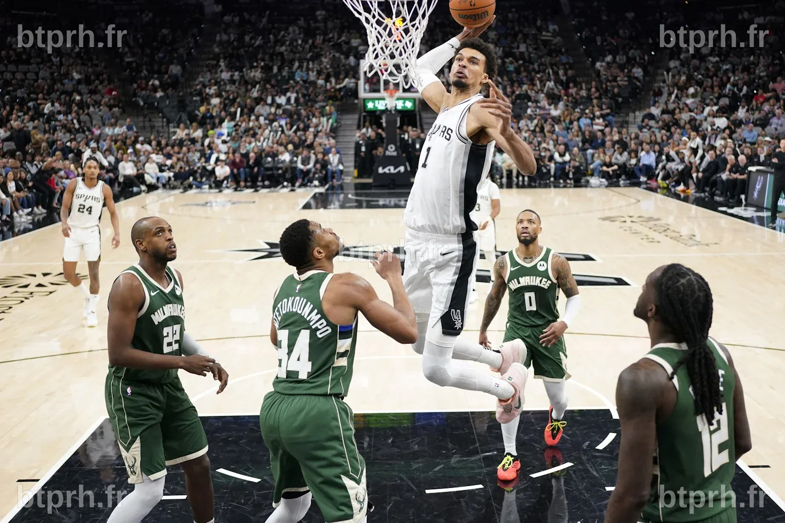 Avec un grand Victor Wembanyama, les Spurs surclassent les Bucks ...