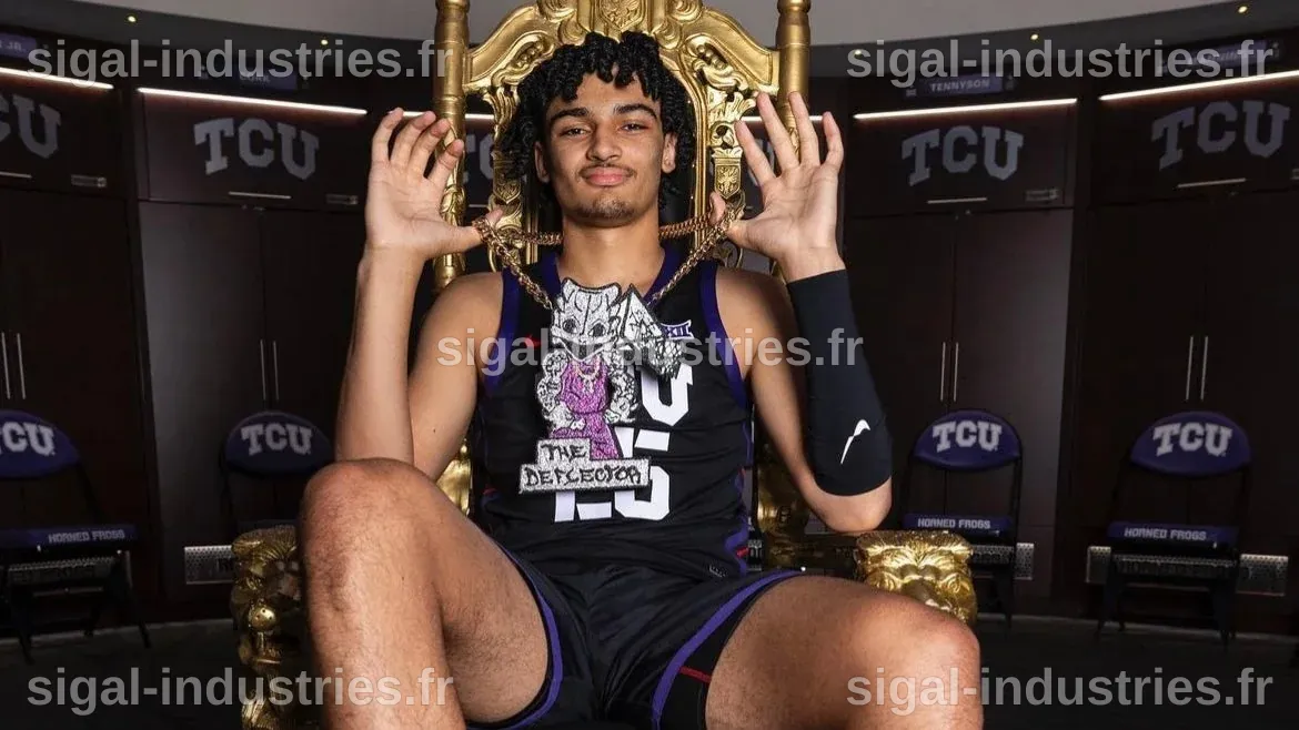 Basket-ball Masculin : David Punch propulse TCU face à Oklahoma State lors de l'ouverture du tournoi Big 12