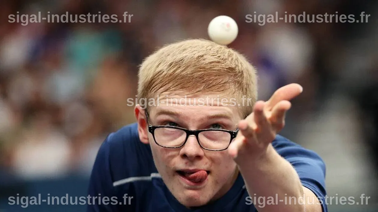 Félix Lebrun s'incline en demi-finale du Grand Smash de Singapour face au numéro 1 mondial Wang Chuqin