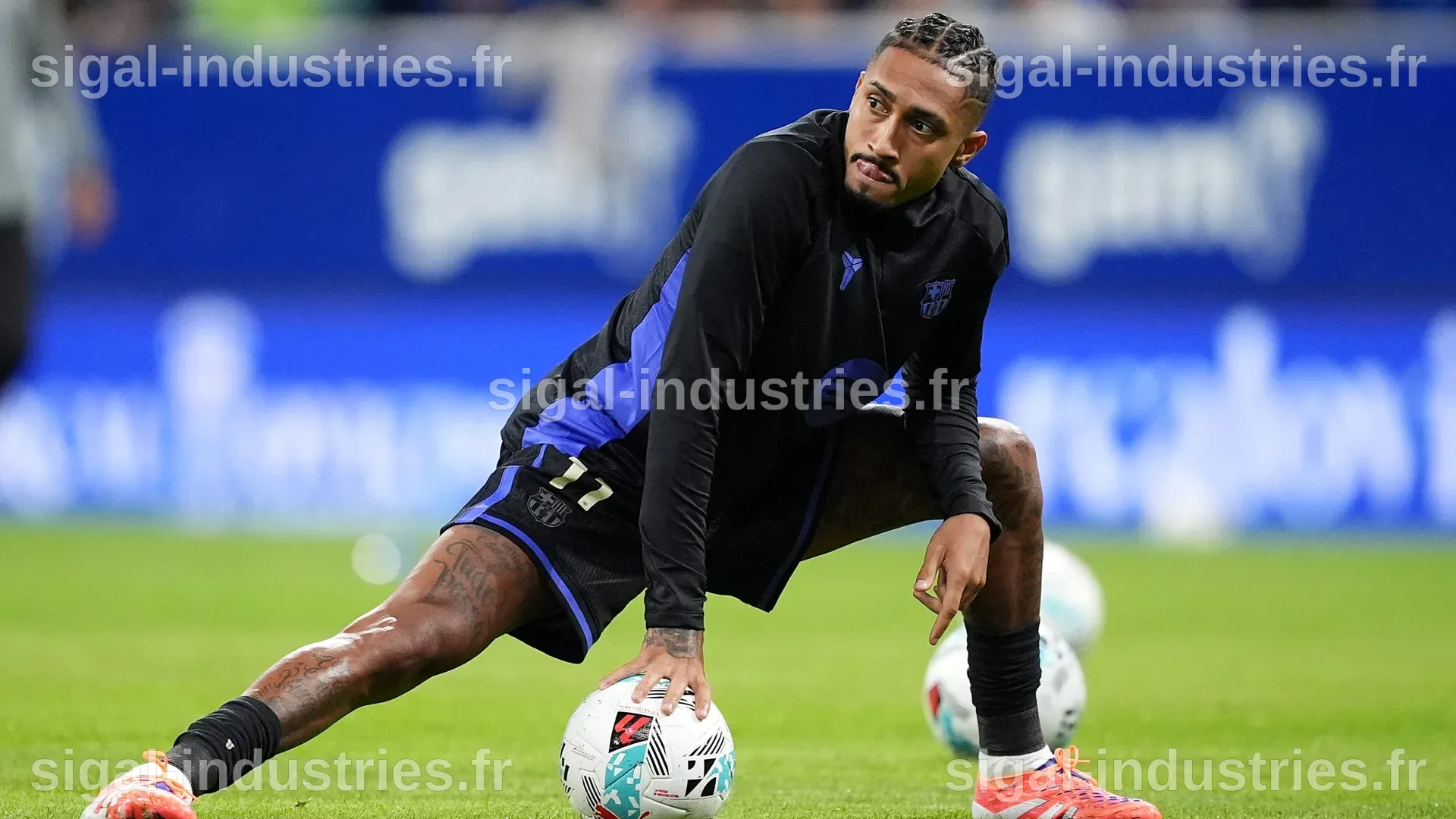 Raphinha enflamme le nouveau Camp Nou lors du retour du FC Barcelone en Ligue des champions