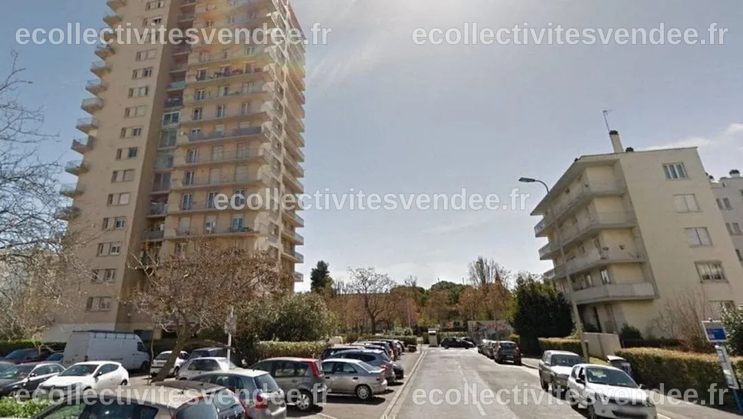 Un véritable calvaire : une adolescente a été dépouillée de sa ...