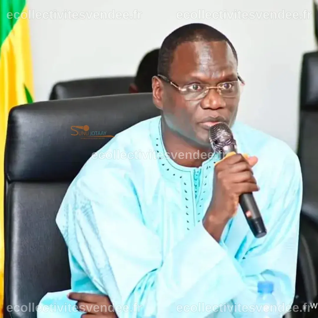 Dr Abdourahmane Diouf à l’UGB : Un Plan de 120 Milliards pour Sauver l ...