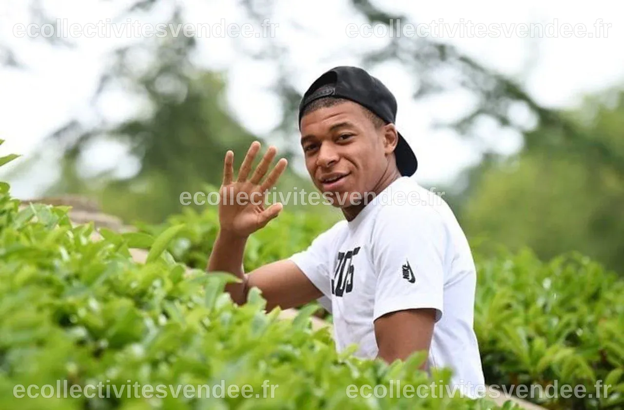 Kylian Mbappé dément des rumeurs sur sa vie privée - Le Parisien