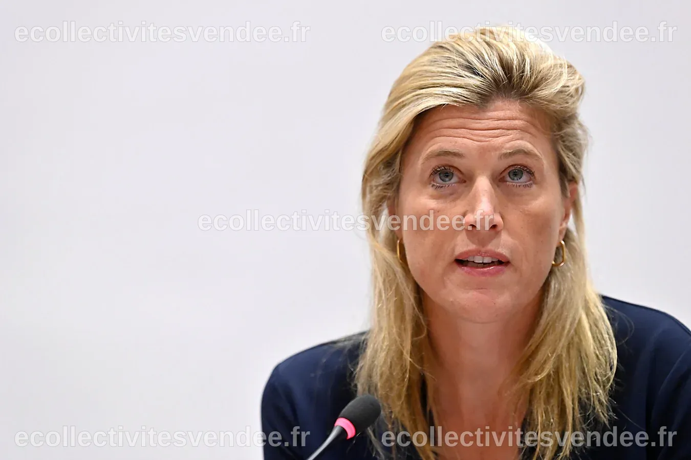 Revenir sur la hausse de salaires promise aux policiers? C’est non pour ...