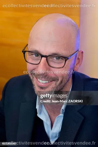 210 Thomas De La Rue Stock Photos, High-Res Pictures, and Images ...