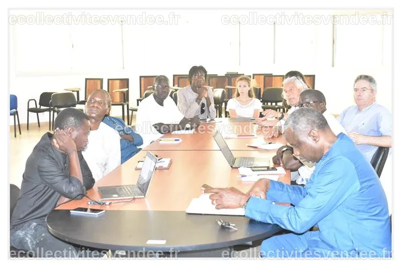 Visite d’une délégation de l’Ambassade D’Italie à l’UGB de Saint-Louis ...