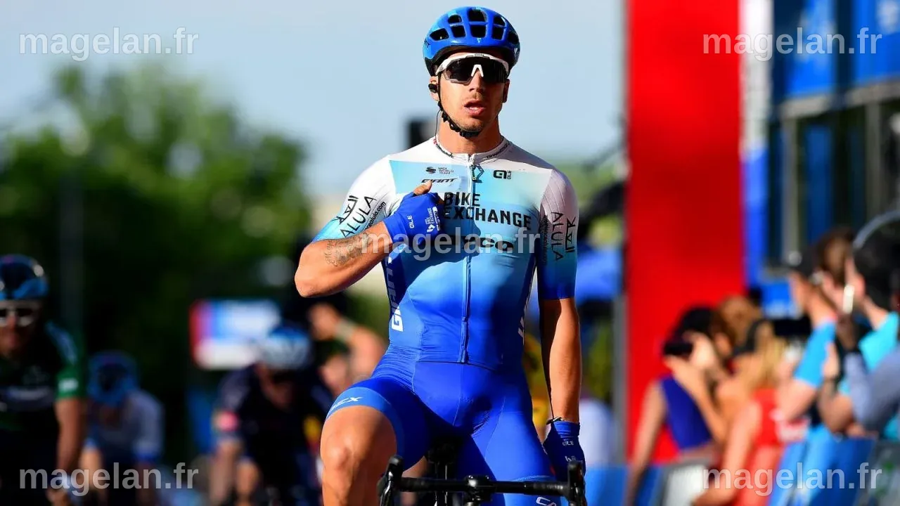 Dylan Groenewegen triomphe au Tour de Bruges, remportant sa troisième victoire consécutive