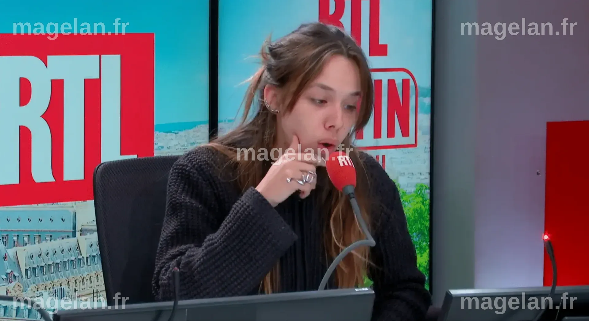 Kim Higelin : pas proche de son célèbre grand-père, elle veut changer ...