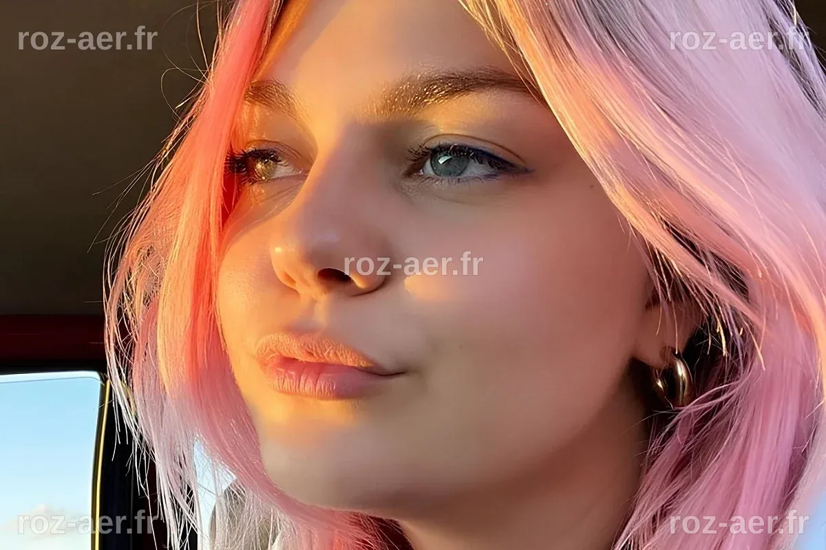 Louane Transformée : Découvrez le Nouveau Look de la Chanteuse qui Fait ...