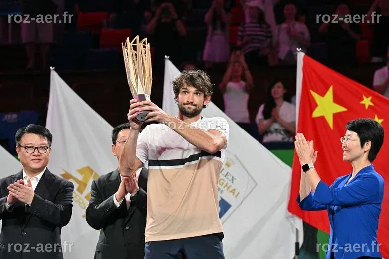 VIDEO. Tennis : Valentin Vacherot remporte la finale des cousins contre ...