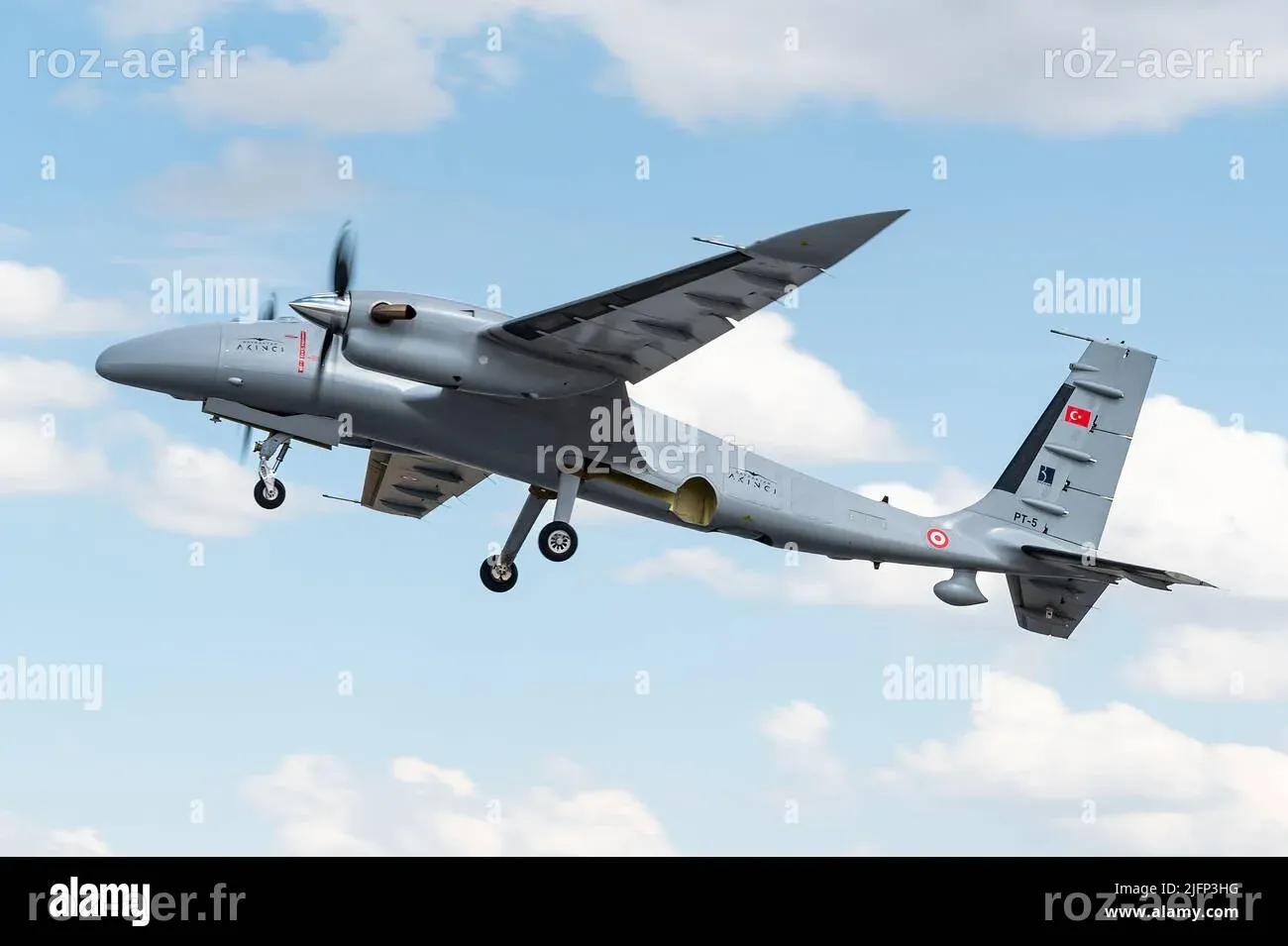 Le Baykar Bayraktar Akıncı véhicule aérien de combat sans pilote (UCAV ...