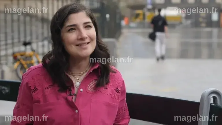 Les Parents de Rym Momtaz : Une Influence Profonde et un Héritage ...