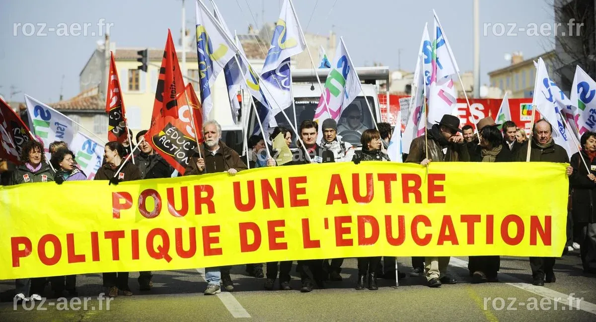 Carte scolaire 2026 : Mobilisation des enseignants contre les suppressions de postes