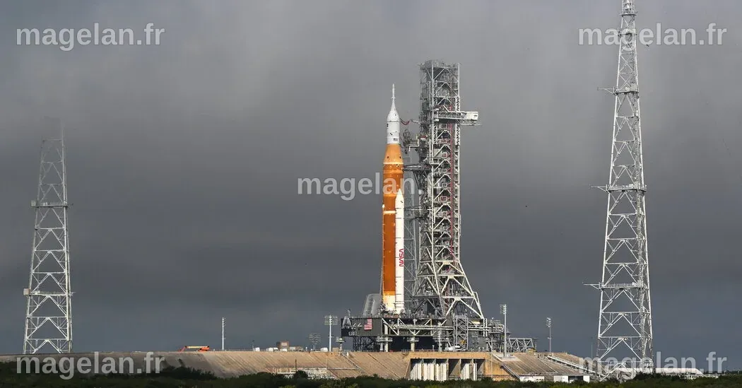 La NASA déplacera sa fusée lunaire hors de la rampe de lancement pour ...