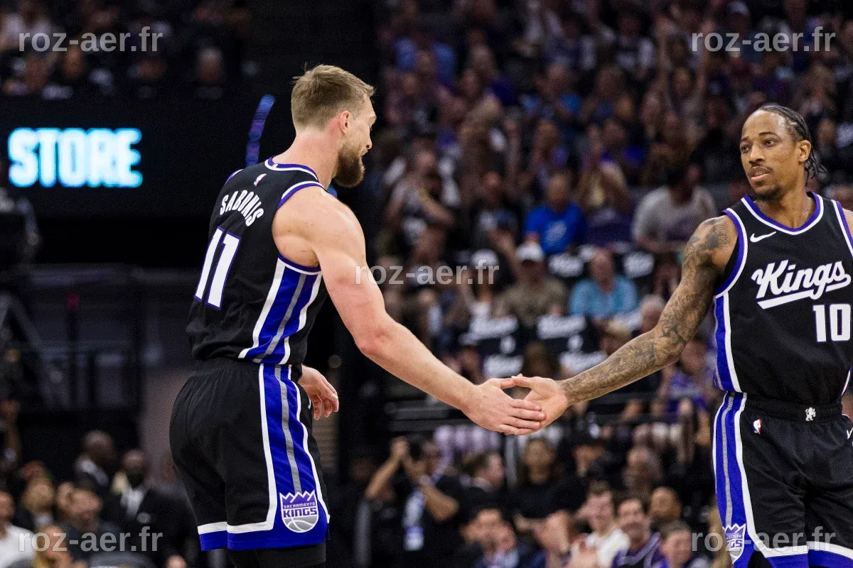 DeMar DeRozan réalise une performance exceptionnelle avec 41 points, les Kings s'imposent face aux Jazz 116-111